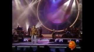 Ricardo Montaner A donde va el amor En Vivo Festival Viña del Mar 2003 [upl. by Laohcin]