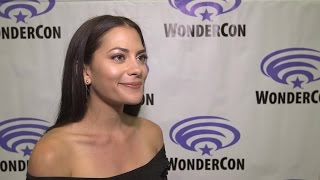 Actress Inbar Lavi Sings Hansons quotMMMBopquot Also Talks About Prison Break [upl. by Edelman]