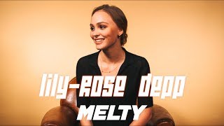 LilyRose Depp  Etre quotune fille dequot ça se gère comment [upl. by Misaq]