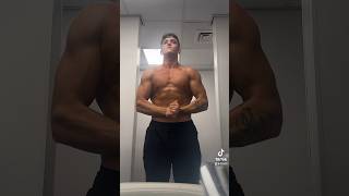 only trained 2 times this week aesthetic bodybuilding gym gymmotivation fitnessmotivation [upl. by Ibbie]