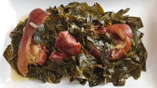 Old Fashioned Collard Greens With Smoked Ham Hocks l Easy And Delicious Recipe [upl. by Pail]