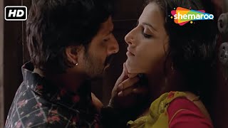 Arshad Warsi amp Vidya Balan Kissing Scene  Romantic Scene  Ishqiya  Movie Scene [upl. by Blondelle]