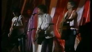 LIVE AID BOB DYLAN Feat KEITH RICHARDS amp RON WOOD WHEN THE SHIP COMES INmp4 [upl. by Elleirb613]