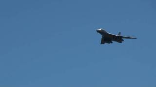 Melbourne Avalon Airshow 2011 Rockwell B1 Lancer flyby [upl. by Retseh]