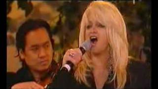 Bonnie Tyler  Total Eclipse of the Heart Live 2005 [upl. by Magnuson767]