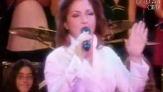 Gloria Estefan  Más Allá Nuestra Navidad 2007 [upl. by Badger]