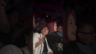 Siti Nurhaliza  Bukan Cinta Biasa Live at An Evening With John Legend Jakarta [upl. by Pesek]