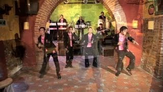 Chicos Aventura  Muñeca Esquiva Videoclip Oficial [upl. by Aitahs705]