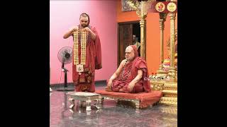 Suvarna Mala offering to Jagadguru Sri Chandrashekhara Bharati Mahaswamiji  Sringeri [upl. by Lelith]