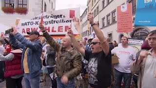 Busreise zur quotKanzlerin der Schmerzenquot Wutbürger gegen Merkel  SPIEGEL TV [upl. by Akers]