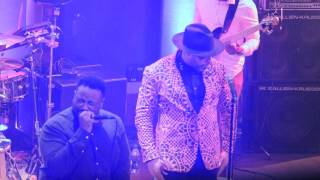 Eric Roberson amp Phonte performing quotHold Tightquot [upl. by Anamor652]