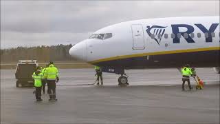 The smallest traffic airport in the world  Lappeenranta Finland  Ryanair [upl. by Astraea]