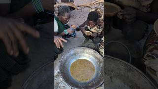 Hadzabe tribe cooks their favorite early dinner today 😋‼️😲hadzabetribe villagelife food [upl. by Argella390]