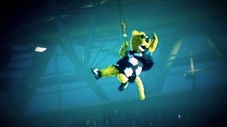 NFL Jacksonville Jaguars mascot Jaxson DeVille jumps off the roof of the Wembley Stadium 2013 [upl. by Laro]