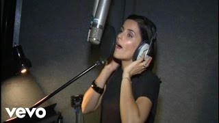 Nelly Furtado  Bajo Otra Luz Behind the Scenes ft Julieta Venegas La Mala Rodriguez [upl. by Lev344]