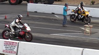 Aprilia RSv4 RR vs R1 Yamaha  superbikes drag racing [upl. by Cybill]