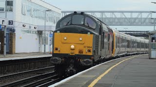 Mixture of trains in North Kent GillinghamGravesend and Strood 181021 [upl. by Arnaud]