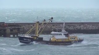 Trawler BM188 Lloyd Tyler Crossing Torbay 9th March 2016 [upl. by Zollie]