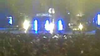 Akon stops fight and kicks out a guy from his concert [upl. by Solley]