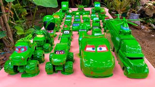 Clean up muddy mini cars amp disney car convoys Play in the garden [upl. by Yrram720]