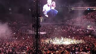 Dancing in the Dark 4K  Bruce Springsteen amp Coldplay Live  MetLife Stadium [upl. by Jocelin8]