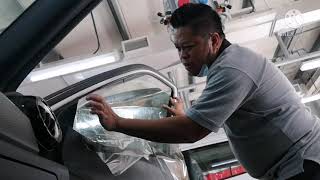 HOW TO INSTALL WINDOW FILM IN THE GLASS OF THIS CAR NISSAN KICKS [upl. by Athenian]