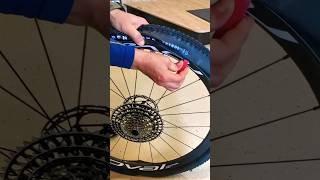 How to install Quarq  SRAM TyreWiz 20 sram quarq PascalRIDE [upl. by Ibrek]