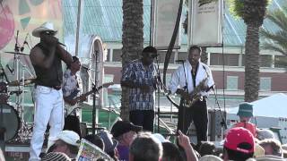 Sunpie Barnes and Rockin Dopsie Jr  Scratch my Back French Quarter Fest 2011 [upl. by Jenei997]