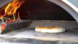 Come fare la pizza nel forno a legna Clementi Pulcinella [upl. by Buller]