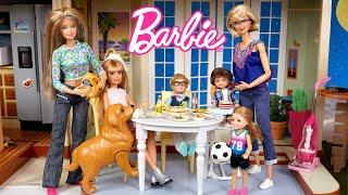 Barbie New Dollhouse Family Morning amp Evening Routine [upl. by Sheelagh127]