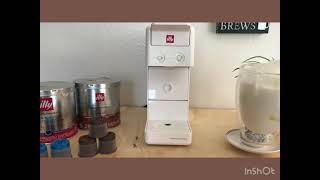 Review  illy y33 Capsule coffee Machine Coffee menu illy y33 使い方＆コーヒー作り方 일리 커피머신 사용법 추출시간 셋팅법 [upl. by Anaert73]