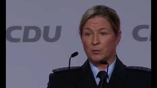 Claudia Pechstein im KlartextModus  in Uniform bei der CDU pechstein cdu asyl [upl. by Werd]