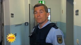 Unterwegs mit der Bundespolizei  Sat1 Frühstücksfernsehen [upl. by Ramos]