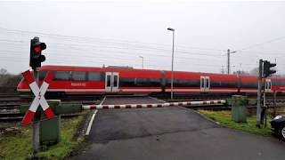 Bahnübergang Münster Mecklenbeck  Bahnübergang Schranke lange geschlossen [upl. by Doria]