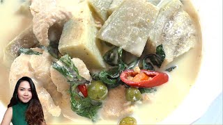 Homemade 10 Step How to Green Curry  Aroy Family [upl. by Fredek]