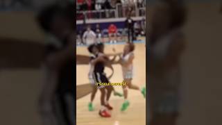 AAU FIST FIGHT BRAW 😨 [upl. by Zealand]