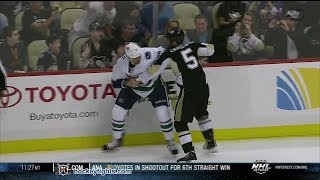 Tom Sestito vs Deryk Engelland Oct 19 2013 [upl. by Seebeck]