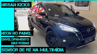 NISSAN KICKS CÃ‚MERA DE RÃ‰ NA MULTIMÃDIA ENVELOPAMENTO DAS RODAS E VÃRIOS OUTROS ACESSÃ“RIOS [upl. by Fairfield]