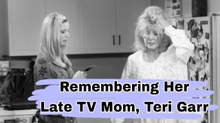 Lisa Kudrow is Remembering Her Late TV Mom Teri Garr [upl. by Esineg]