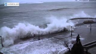 Temporal olas El Sardinero Santander 3 marzo 2014 [upl. by Nhguaved]