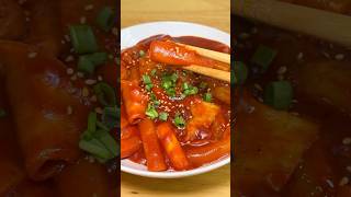 Trying 11 Frozen Tteokbokki from Dakchigo tteokbokki koreanfood viralfood [upl. by Vanda]