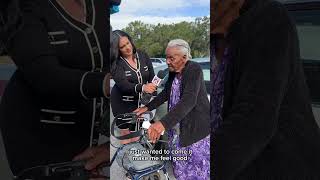 103yearold Lillie Mae King Harper made her way to vote in the presidentialelectionelection [upl. by Airad]