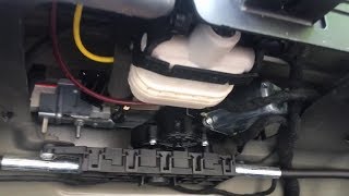 Mercedes SL500 R230 Trunk soft close fix [upl. by Nairim984]