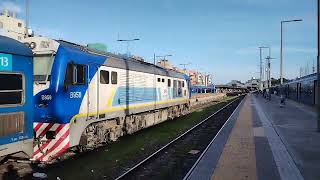 Trenes Argentinos  LSM  SDD7 B959 Entrando con un Local a Retiro  SDD7 B970 Maniobrando en Retiro [upl. by Auqinahc]