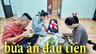 Bữa Cơm Đầu Tiên Cùng Ba Mẹ Con Ở Nhà Mới  Thảo  Em Gái Sapa TV [upl. by Epillihp]