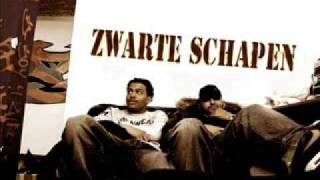 Zwarte Schapen  Zak In De Stront LYRICS [upl. by Jessey637]