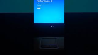 Upgrading from Windows 81 to Windows 10 on a Compaq Presario CQ61 [upl. by Fang]