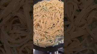 Pasta aglio e olio cooking cookingchannel recipe cookingshow food foodshow easyrecipe pasta [upl. by Orose]