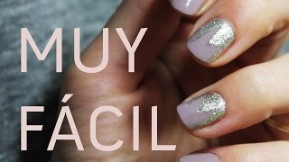 Uñas decoradas en gris topo y plata  Elegante discreto y muy fácil [upl. by Mechelle223]