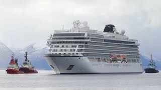 Kreuzfahrtschiff „Viking Sky“ nach Seenot in norwegischem Hafen angekommen [upl. by Rosenkranz]